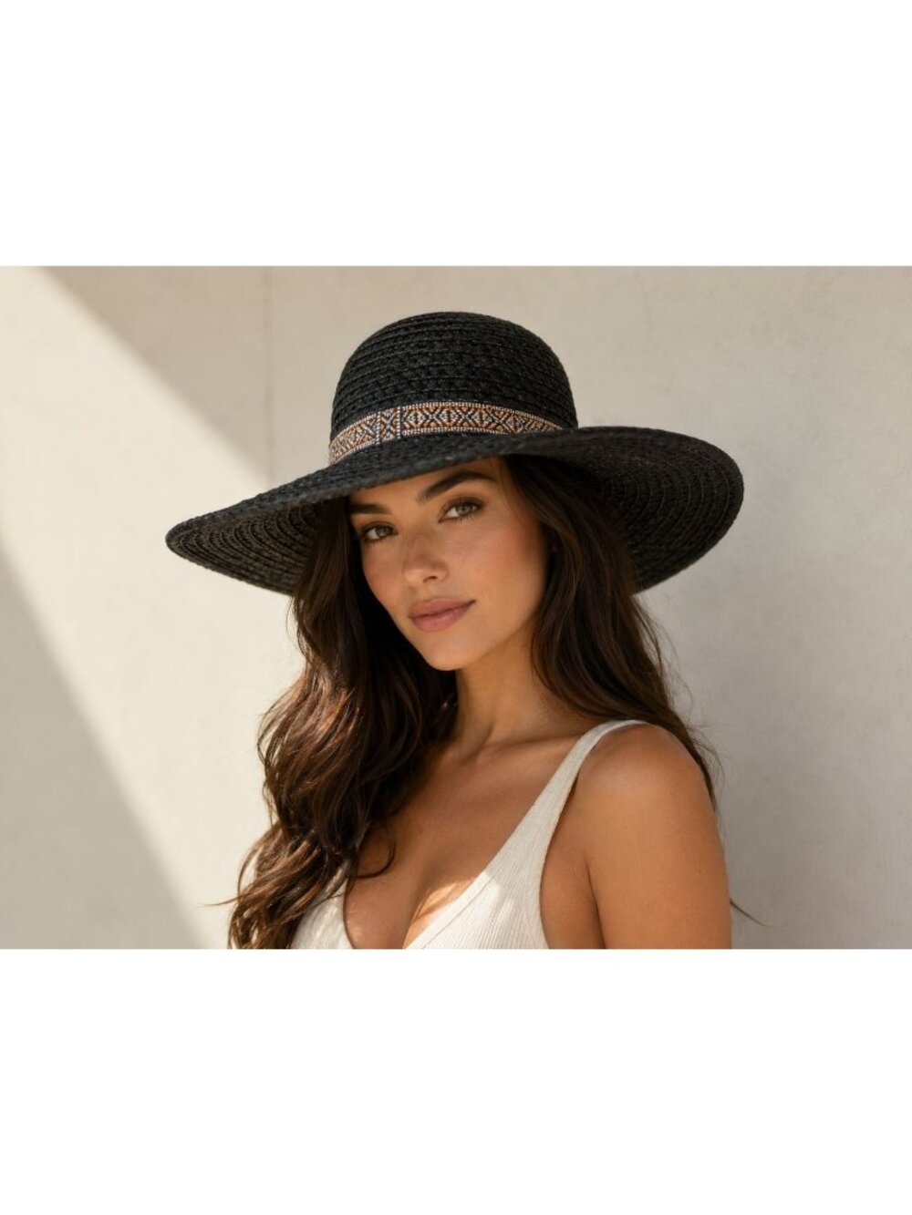Bijoux Terner Wide Brim Black Straw Hat Tribal Print Band Summer Vacation Beach